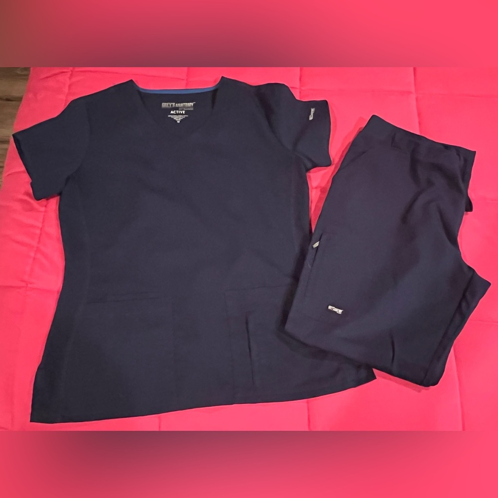 Women’s Grey’s Anatomy scrub set